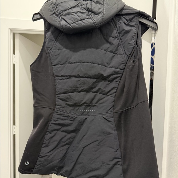 lululemon athletica black double zip Quilted Vest - Picture 2 of 3